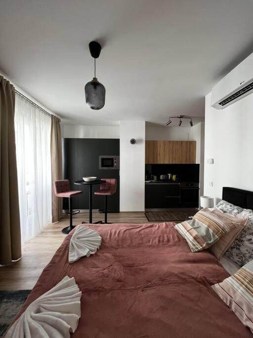 In Soho - 213 Apartment *